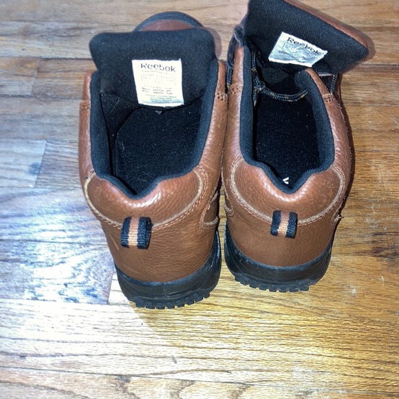Reebok work boots size 11 - Picture 3 of 4